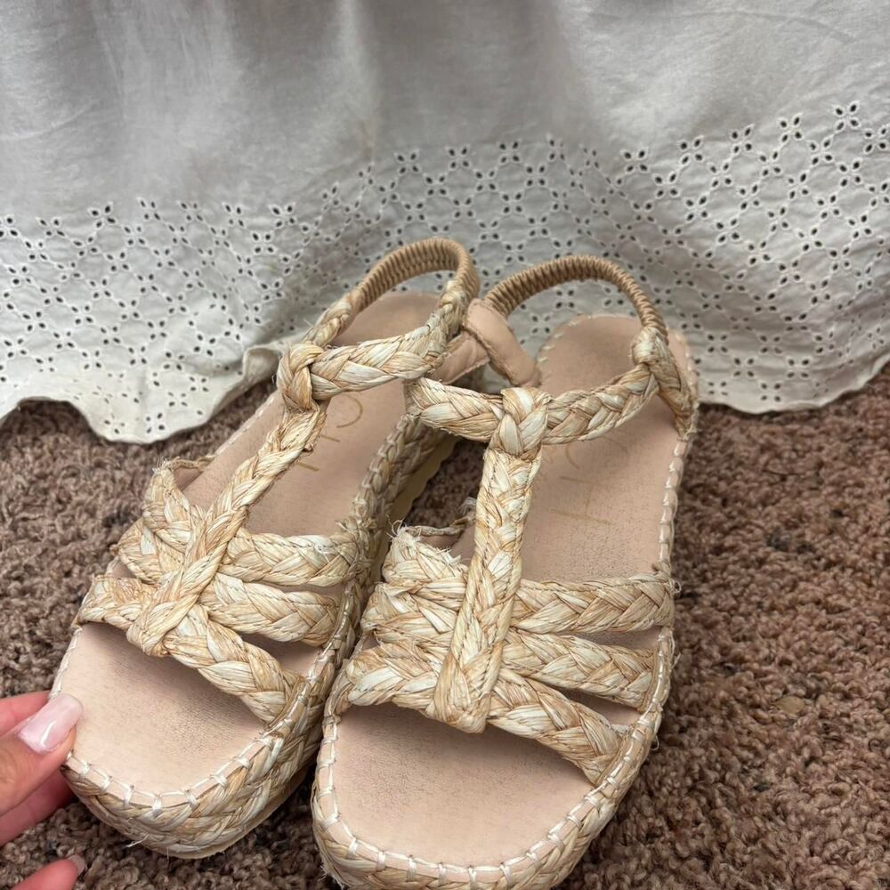 MATTISE Strappy Sz 9 Rope Rattan Beige Nude Beach Women's Cream and Tan Sandals